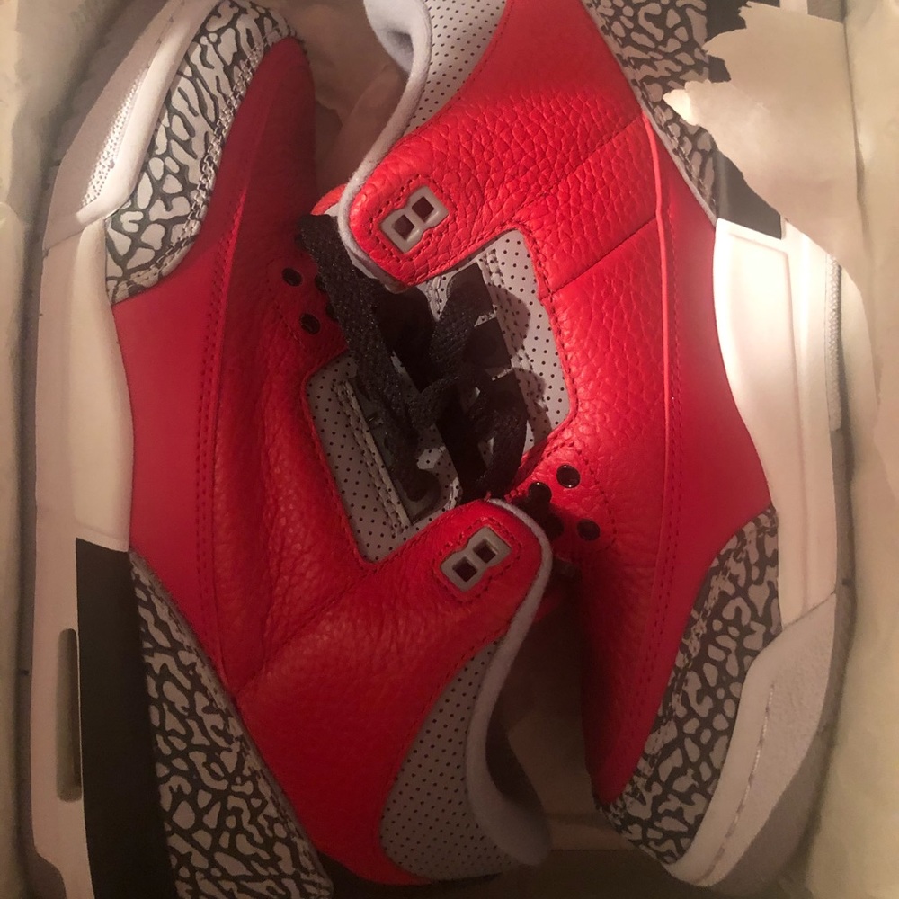 RETRO 3 RED CEMENT SZ7